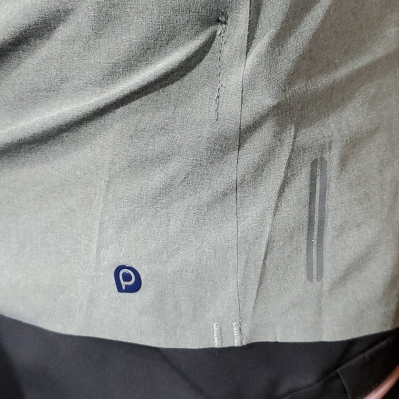 (NWOT) Brooks Workout Top - Picture 3 of 8